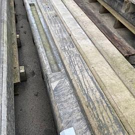 Restpartij Betonpaal glad ronde kop lange sleuven hoekpaal 10x10x275cm Antraciet - Verkleurd