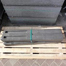 Betonpaal glad diamantkop t.b.v. bloembak tussenpaal 10x10x100cm Antraciet