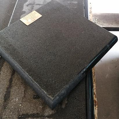 Restpartij Magma Rocca Nero Zwembadrand Buitenhoek 50x50x37.5x3-5cm Gevlamd met gezoete neus (Uitlop