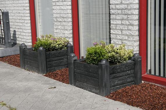 Betonpaal glad ronde kop t.b.v. bloembak hoekpaal 10x10x100cm antraciet